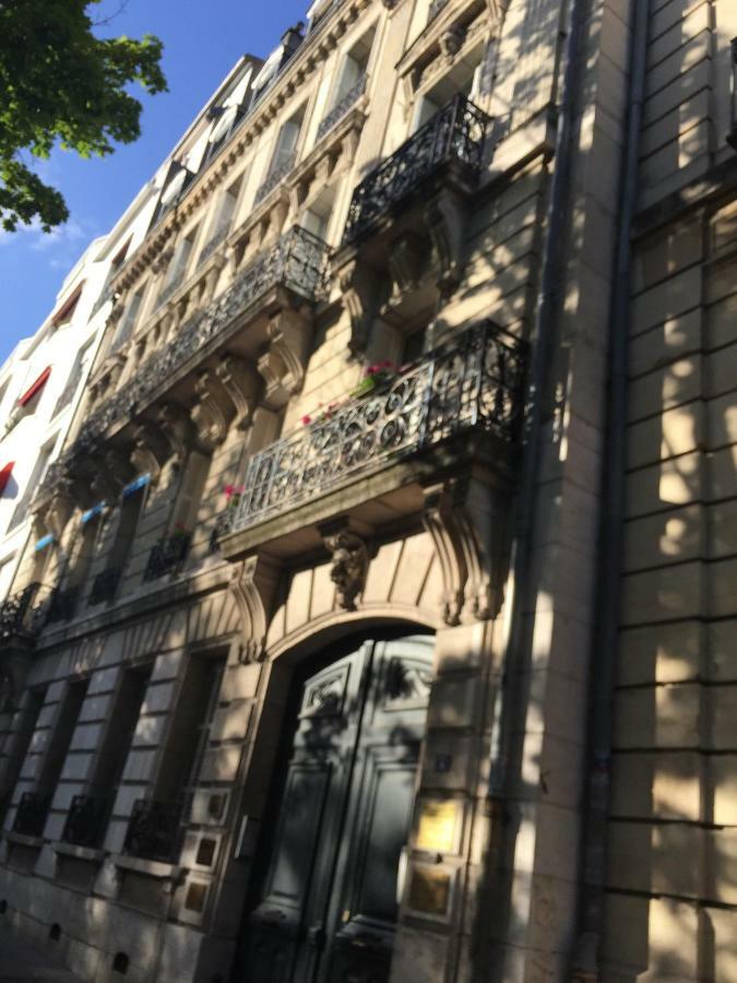 Le Jardin Darcy Liberte Hyper Centre Gare-Ville Parking Public Payant Dans La Rue Dijon Eksteriør billede