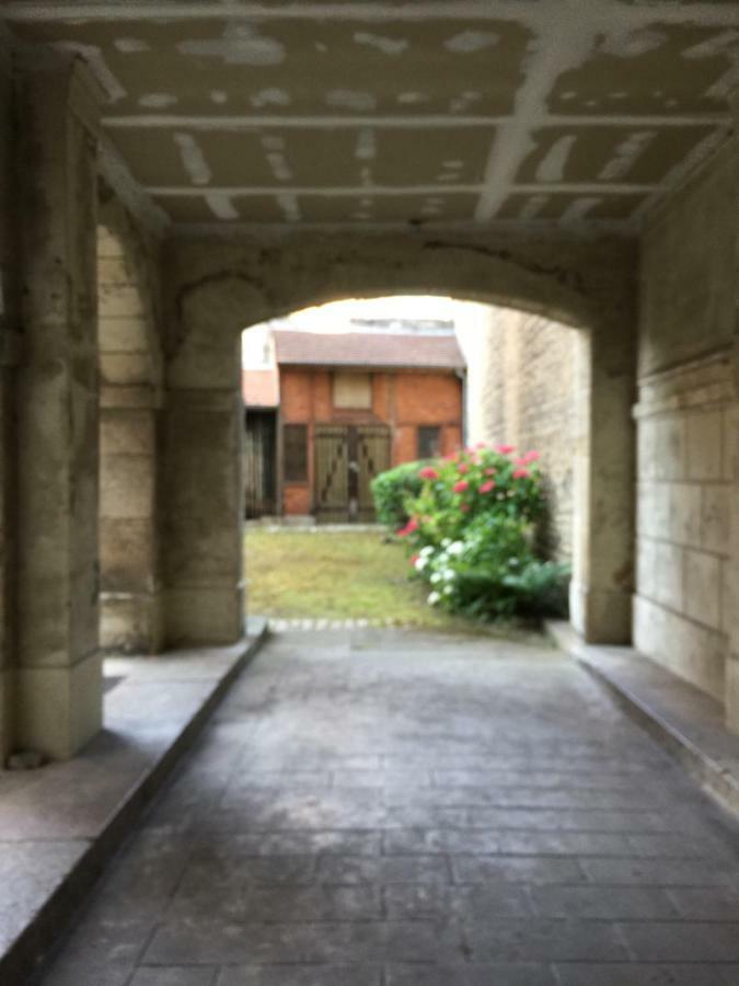 Le Jardin Darcy Liberte Hyper Centre Gare-Ville Parking Public Payant Dans La Rue Dijon Eksteriør billede